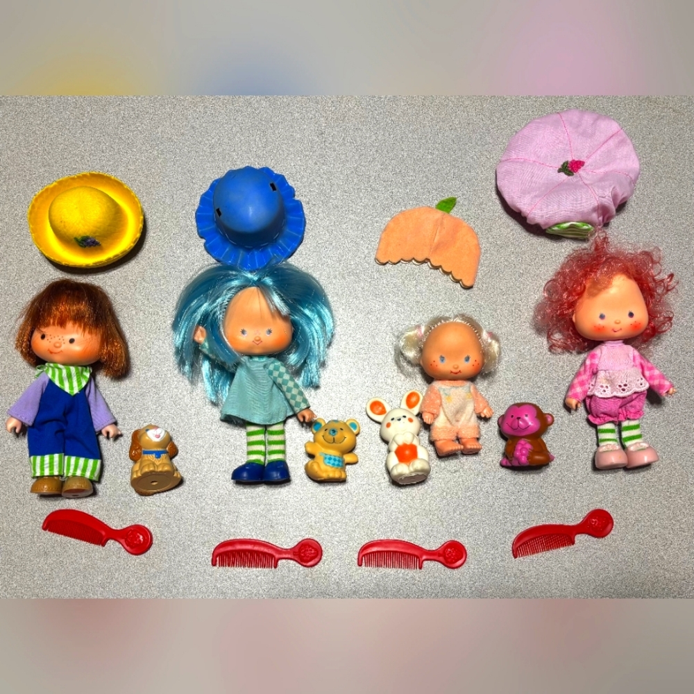 Vintage Strawberry Shortcake Dolls Bundle